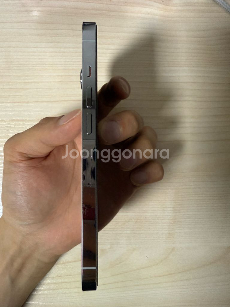 아이폰 13프로 256g 실버 팝니다.--4