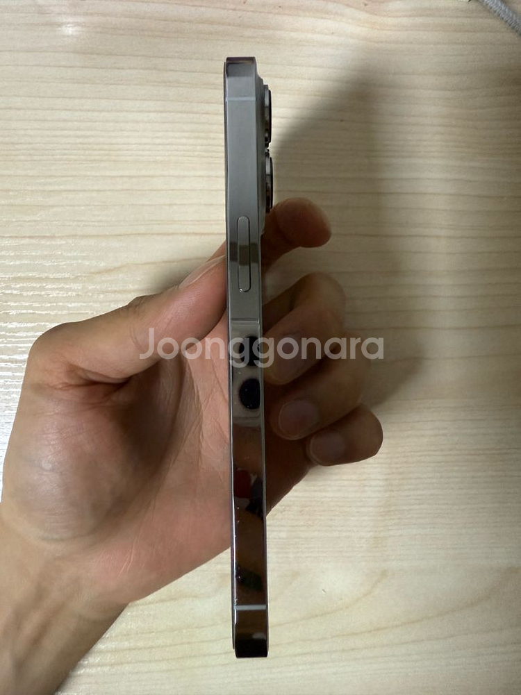 아이폰 13프로 256g 실버 팝니다.--5