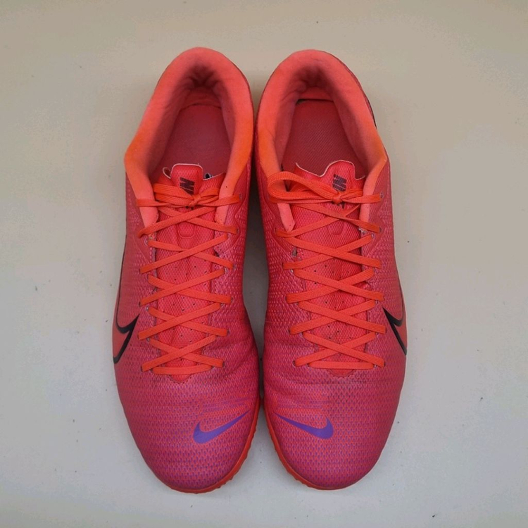 나이키 머큐리얼베이퍼13 풋살화 275 이미지