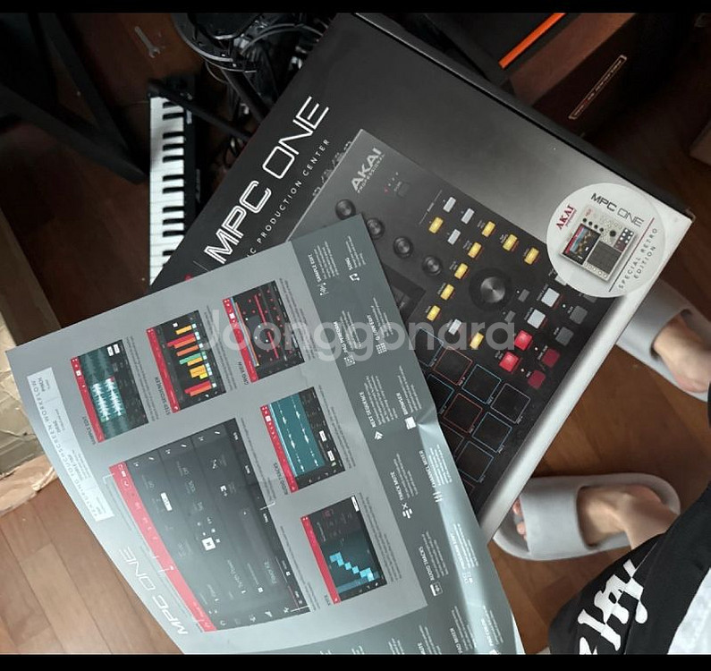 AKAI MPC ONE 샘플러 새상품--1