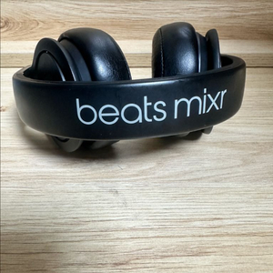 beats mixer black