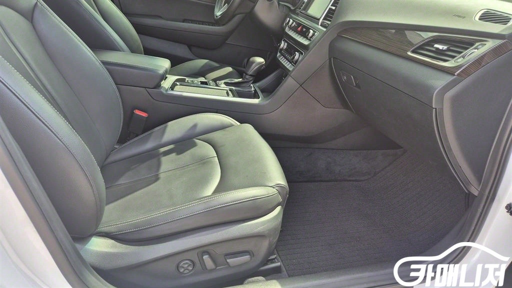 [현대]쏘나타 뉴 라이즈 2.0 모던 (5인승) #앱특--8