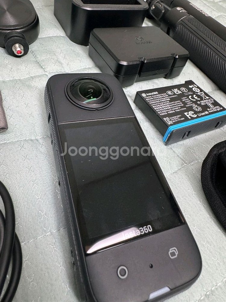 인스타360 X3--1