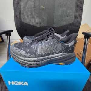 호카 여성 스피드고트 6 GTX 와이드 245mm