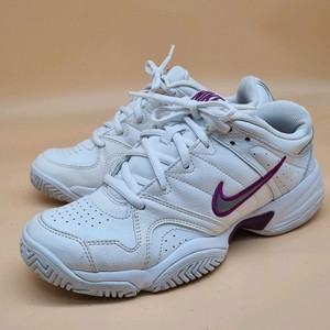 나이키 코트라이트 여성터니스화240