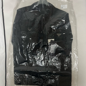 프라다 숏슬리브 리나일론 셔츠 블랙 L 새상품