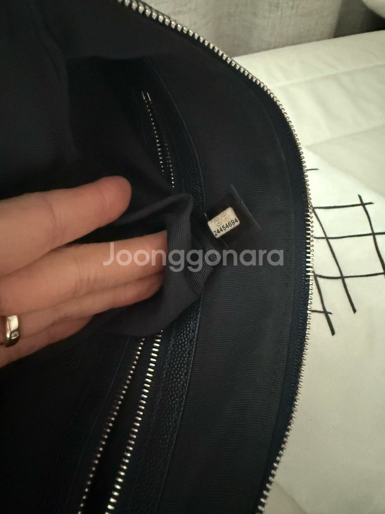 네이비컬러 은장 캐비어클러치--4