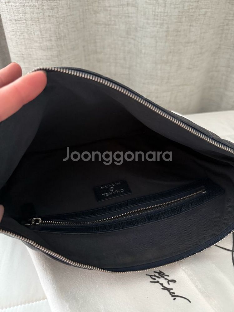 네이비컬러 은장 캐비어클러치--3