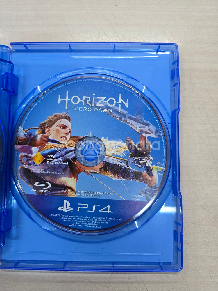 # 플스4(PS4) 언차티드4 / 호라이즈 제로던--4