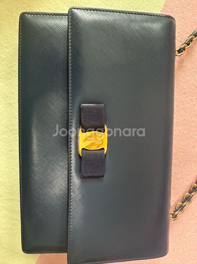 페라가모 지니백 네이비--1