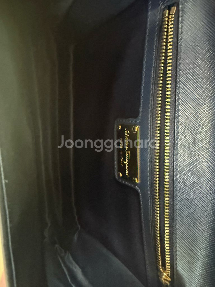 페라가모 지니백 네이비--6