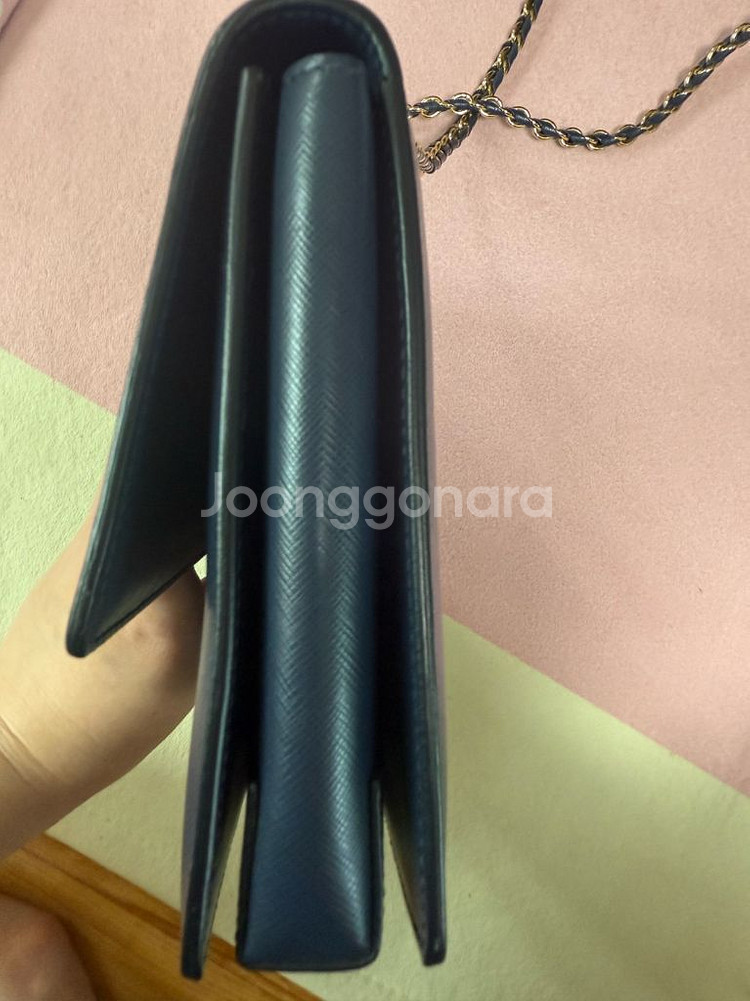 페라가모 지니백 네이비--4