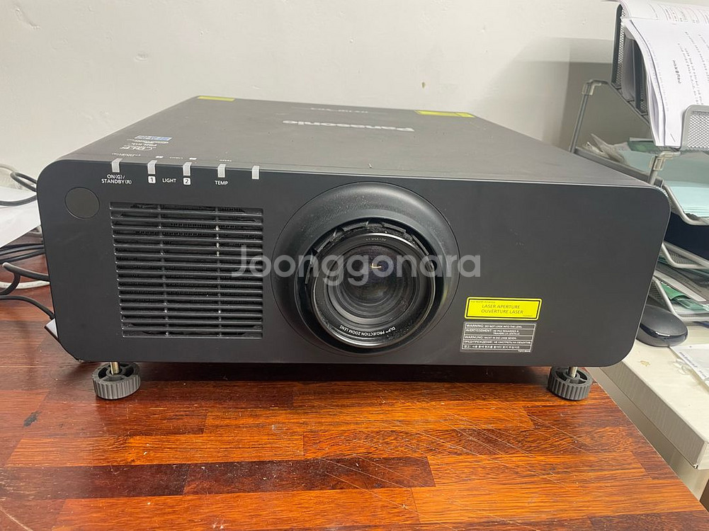 1200만원 파나소닉 PT-RX110B 빔프로젝터 저렴--0