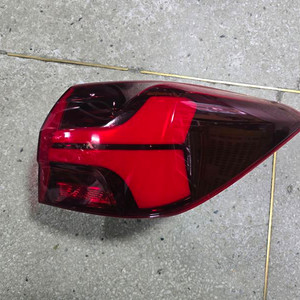 올 뉴 렉스턴 후미등