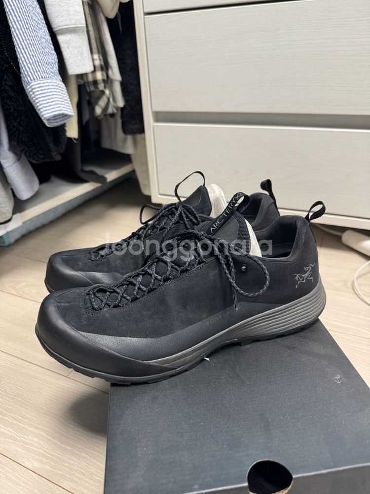 아크테릭스 컨실 FL2 고어텍스 블랙 275--1