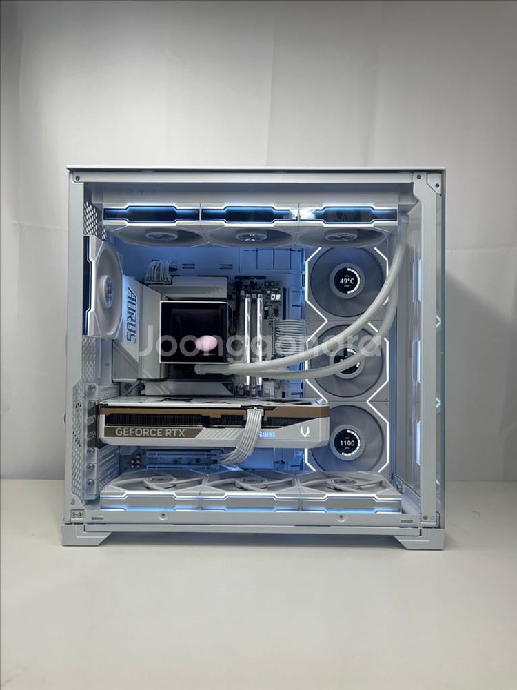 9800X3D/RTX5070Ti 리안리 풀셋 PC--1