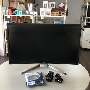 벤큐 32인치 커브드 모니터 144Hz 2대
