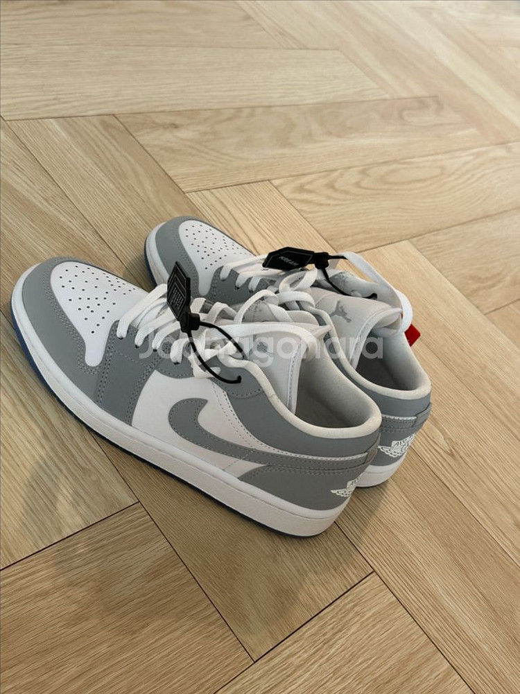 조던1로우 화이트 울프 그레이 250 새상품--3