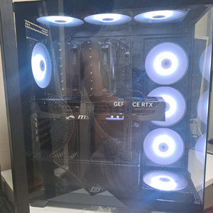 게이밍컴퓨터 라이젠9700X RTX5070
