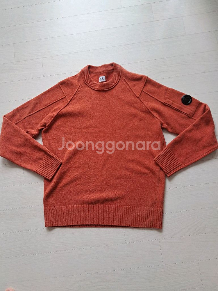 씨피컴퍼니 오렌지 컬러 니트정품--1