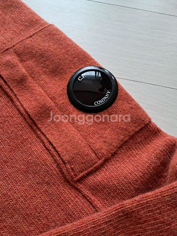 씨피컴퍼니 오렌지 컬러 니트정품--0