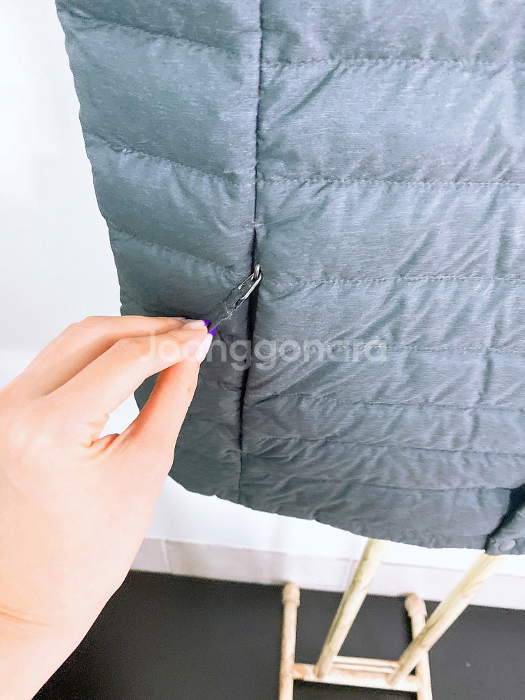 (남성105)네파거위털경량패딩조끼--2