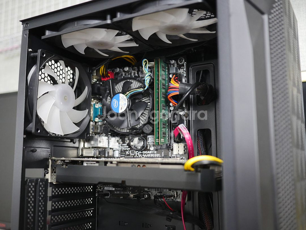 사무용 게이밍 컴퓨터 PC i5-4690 GTX1060--1