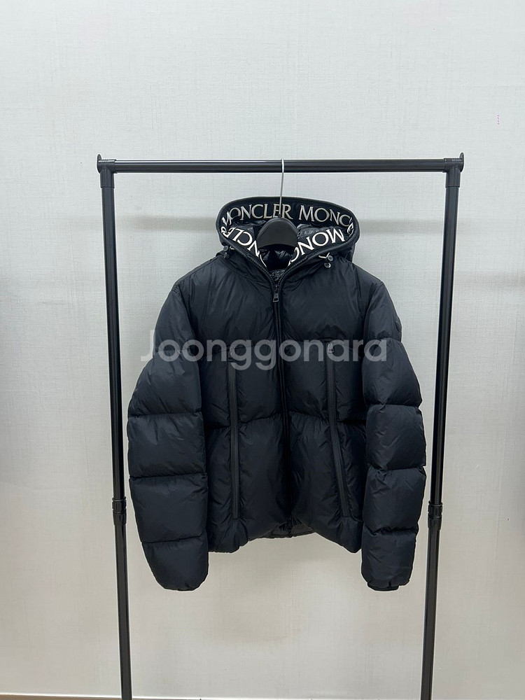 몽클레어 몽클라 패딩 블랙 2사이즈--0