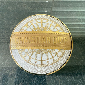 DIOR 디올 포에버 스킨 글로우 쿠션 ON 뉴트럴