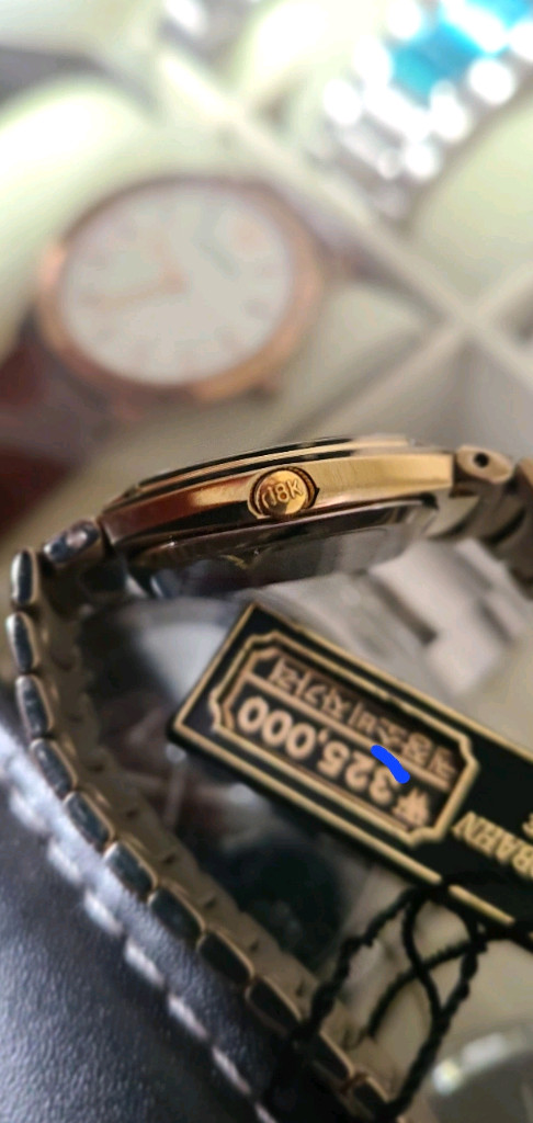 아우토반 18K 골드 크라운 시계--1