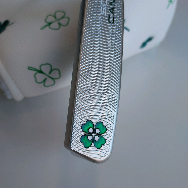 스카티카메론 슈퍼셀렉트 스퀘어백2 Lucky 커스텀퍼터 이미지