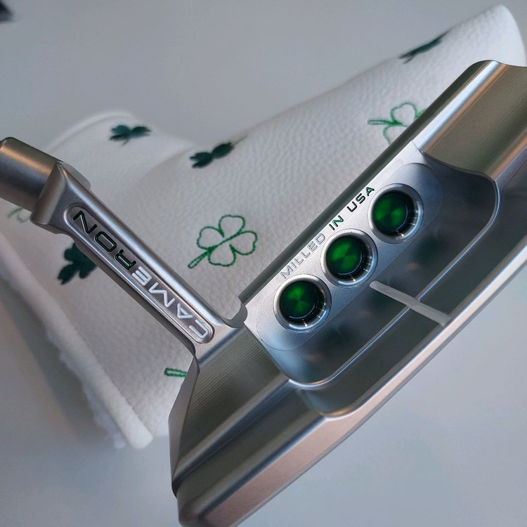 스카티카메론 슈퍼셀렉트 스퀘어백2 Lucky 커스텀퍼터 이미지