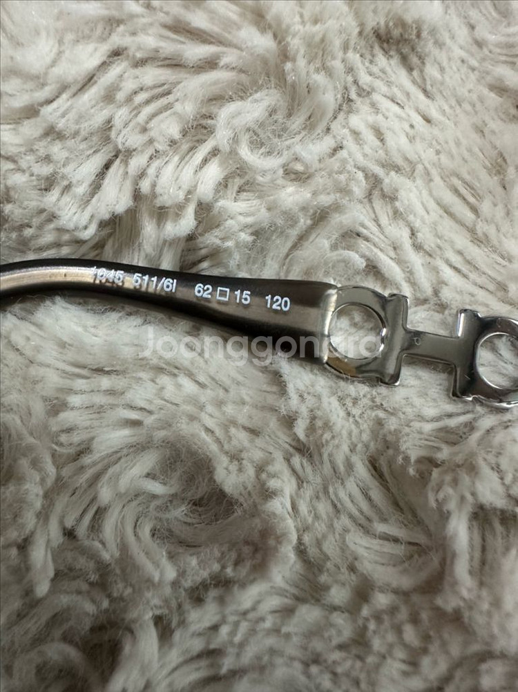 페라가모 정품 간치니 체인 무테 선글라스 판매합니다--5