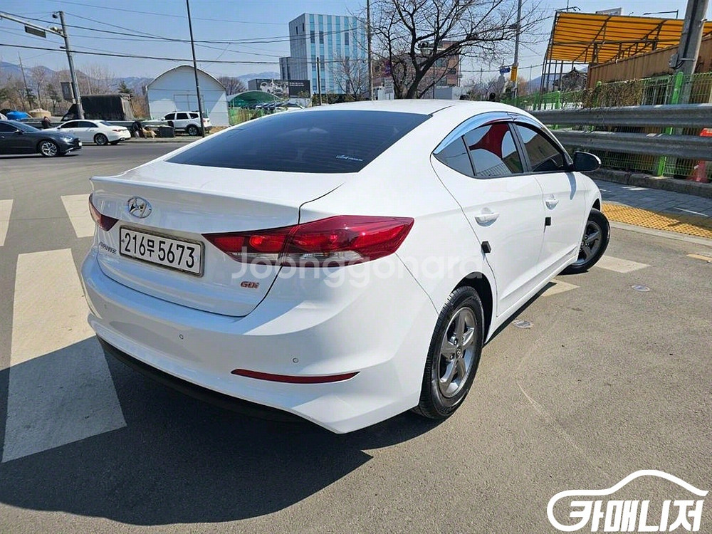 [현대]아반떼 AD 1.6 GDI 스마트 (5인승) #--5