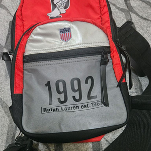 무신사 폴로 콜라보 슬링백 팝니다