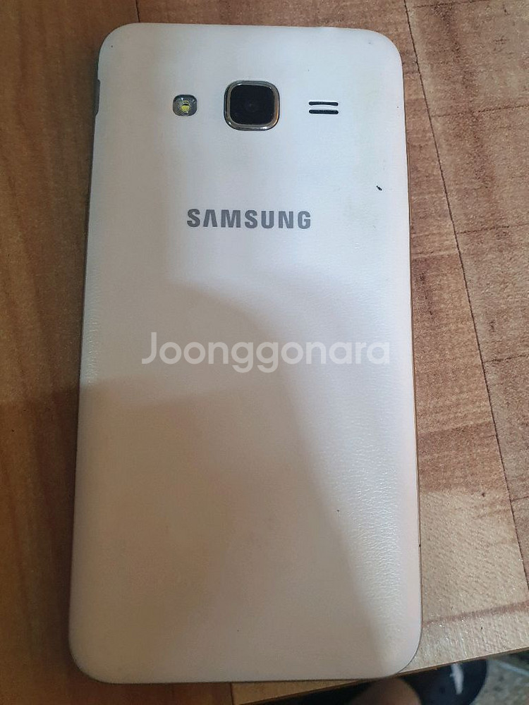 갤럭시J3--1