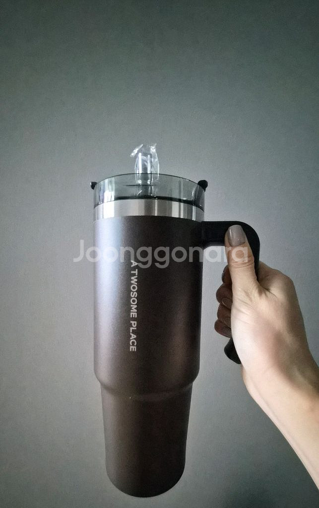 새제품_투썸 MAX 핸들 텀블러 900ml--1