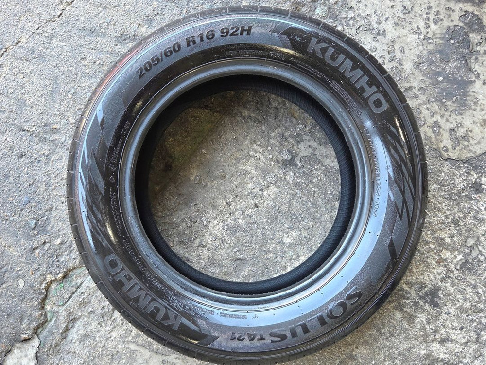 2056016 205 60 16 금호 TA21 타이어 이미지