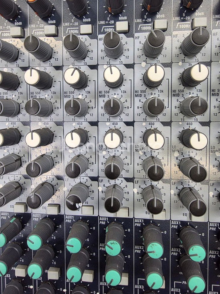 Soundcraft GB2R 16채널 믹서--1