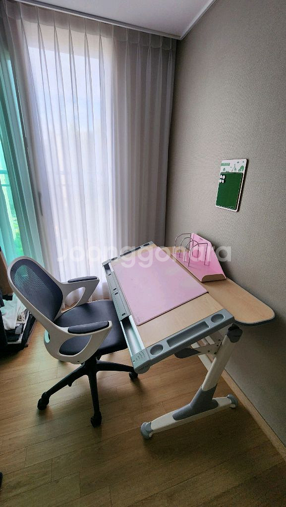 Comf-pro 높낮이 책상 + 의자 셋트--2