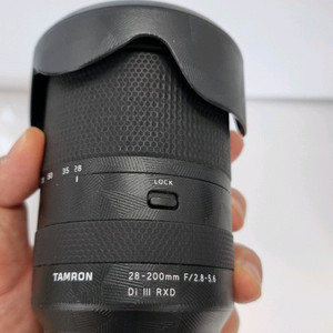 탐론 FE 28-200 소니용 렌즈