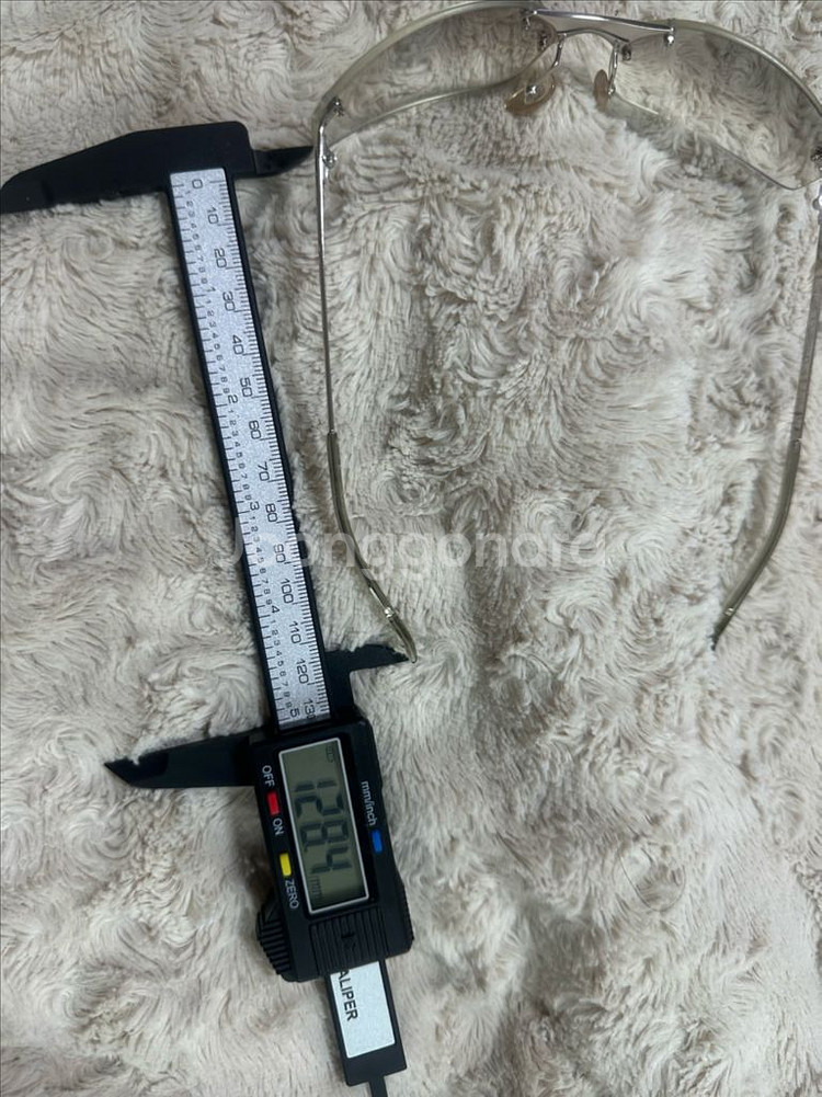 크리스찬 디올 미니팝 Y2K 빈티지 선글라스 판매합니다--8