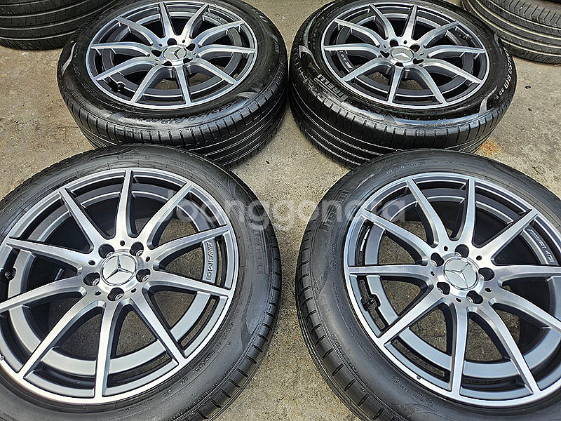 벤츠 W247 GLB35AMG 정품 19인치 휠타이어--1