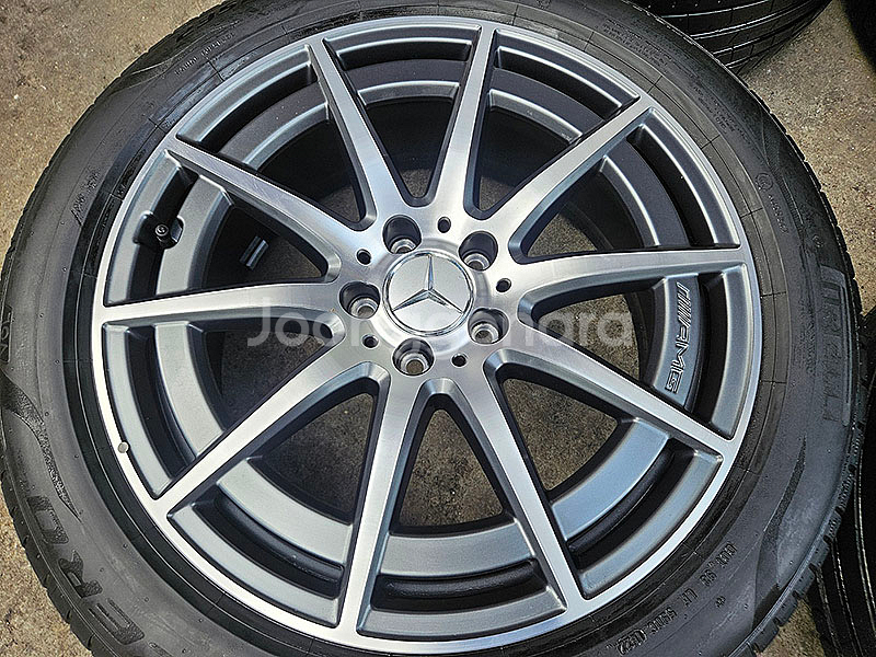 벤츠 W247 GLB35AMG 정품 19인치 휠타이어--2