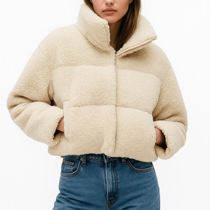 새상품급/자라/ 페이크 시어링 뽀글이 크롭 패딩/ 여s