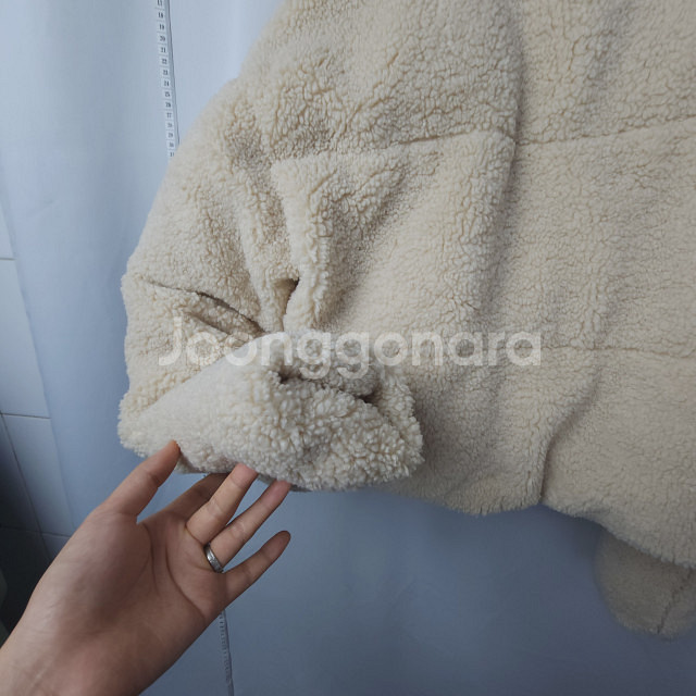 새상품급/자라/ 페이크 시어링 뽀글이 크롭 패딩/ 여s--7