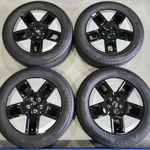 싼타페 mx5 하이브리드 18인치 휠타이어