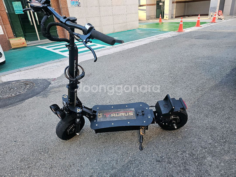TAURUS 뉴클래식 전동 킥보드 판매합니다. 생활 기--0