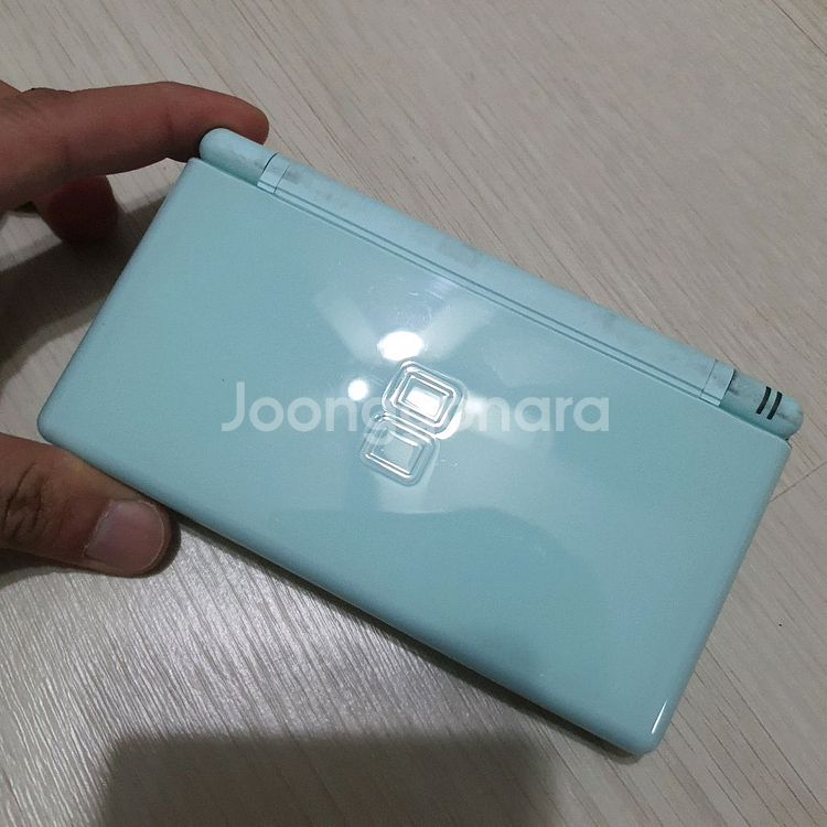 닌텐도 ds lite 게임기와 동물의숲ds팩--1
