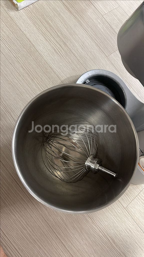 켄우드 KMM7 휘핑기 반죽기 판매합니다.--1